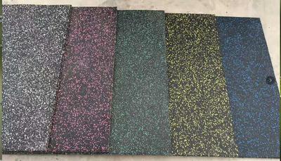 博森承重地垫地砖(彩星)2cm/2.5cm 每平方380元